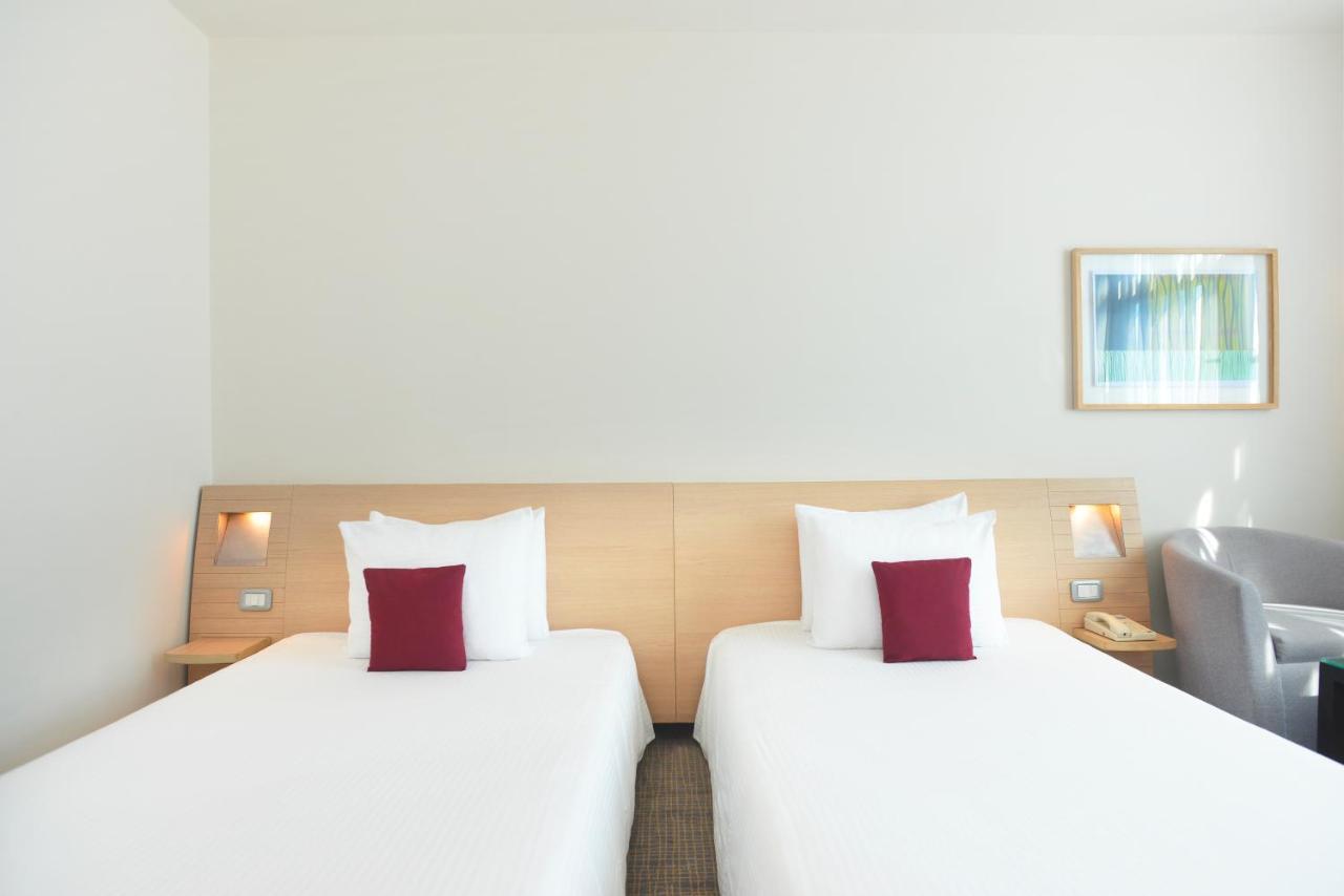 Novotel Pau Pyrenees Lescar Kültér fotó