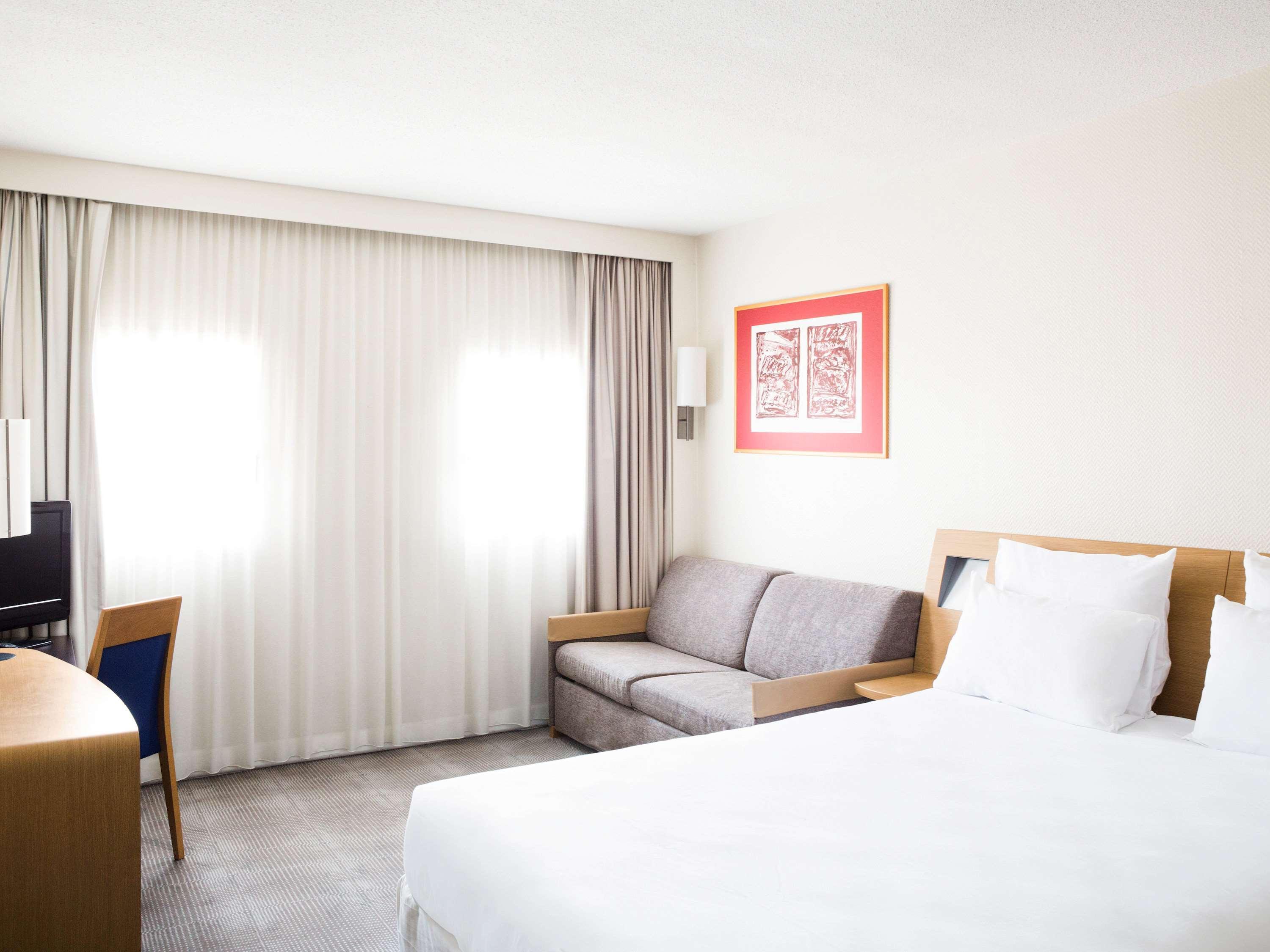Novotel Pau Pyrenees Lescar Kültér fotó
