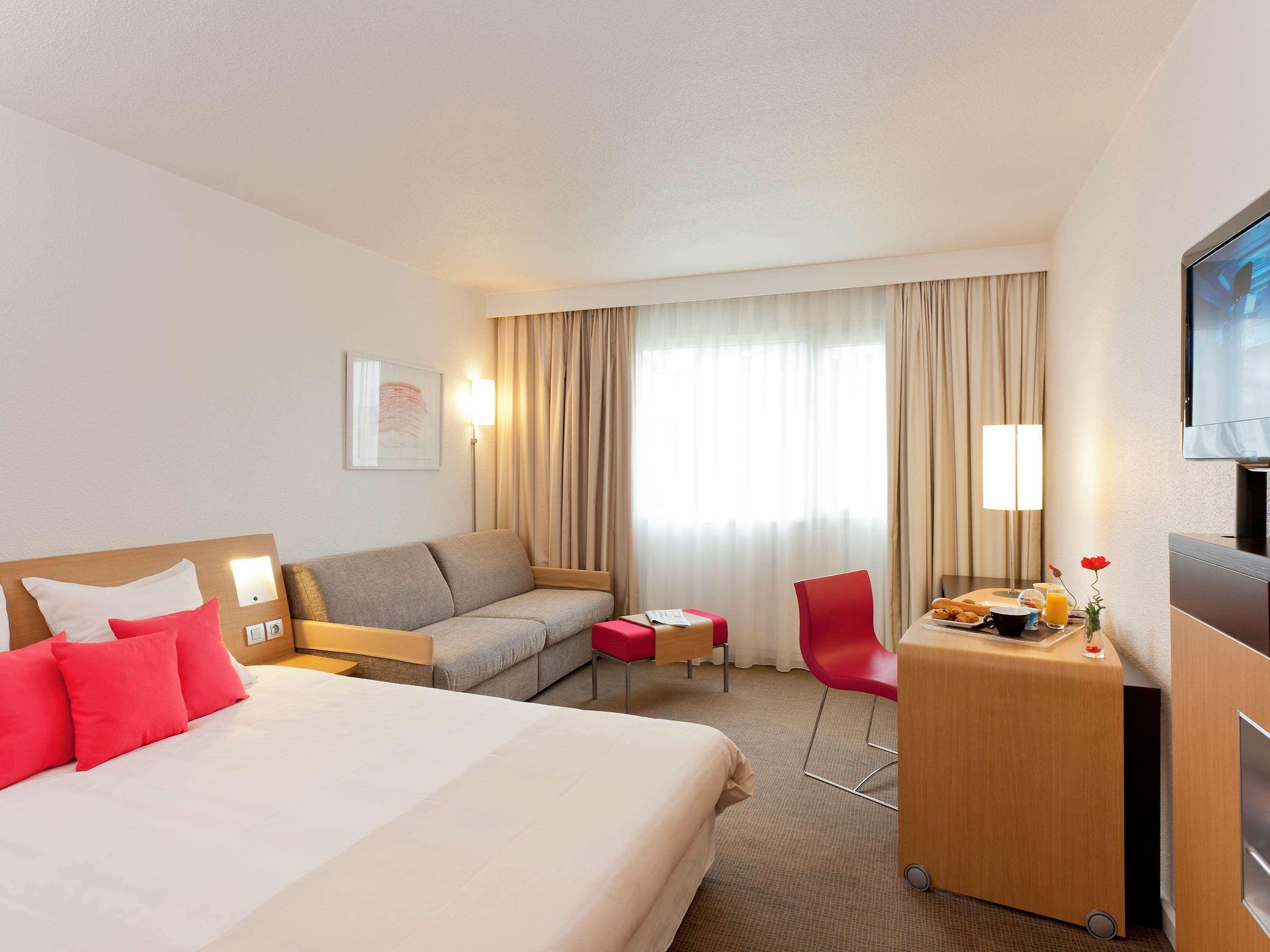 Novotel Pau Pyrenees Lescar Kültér fotó