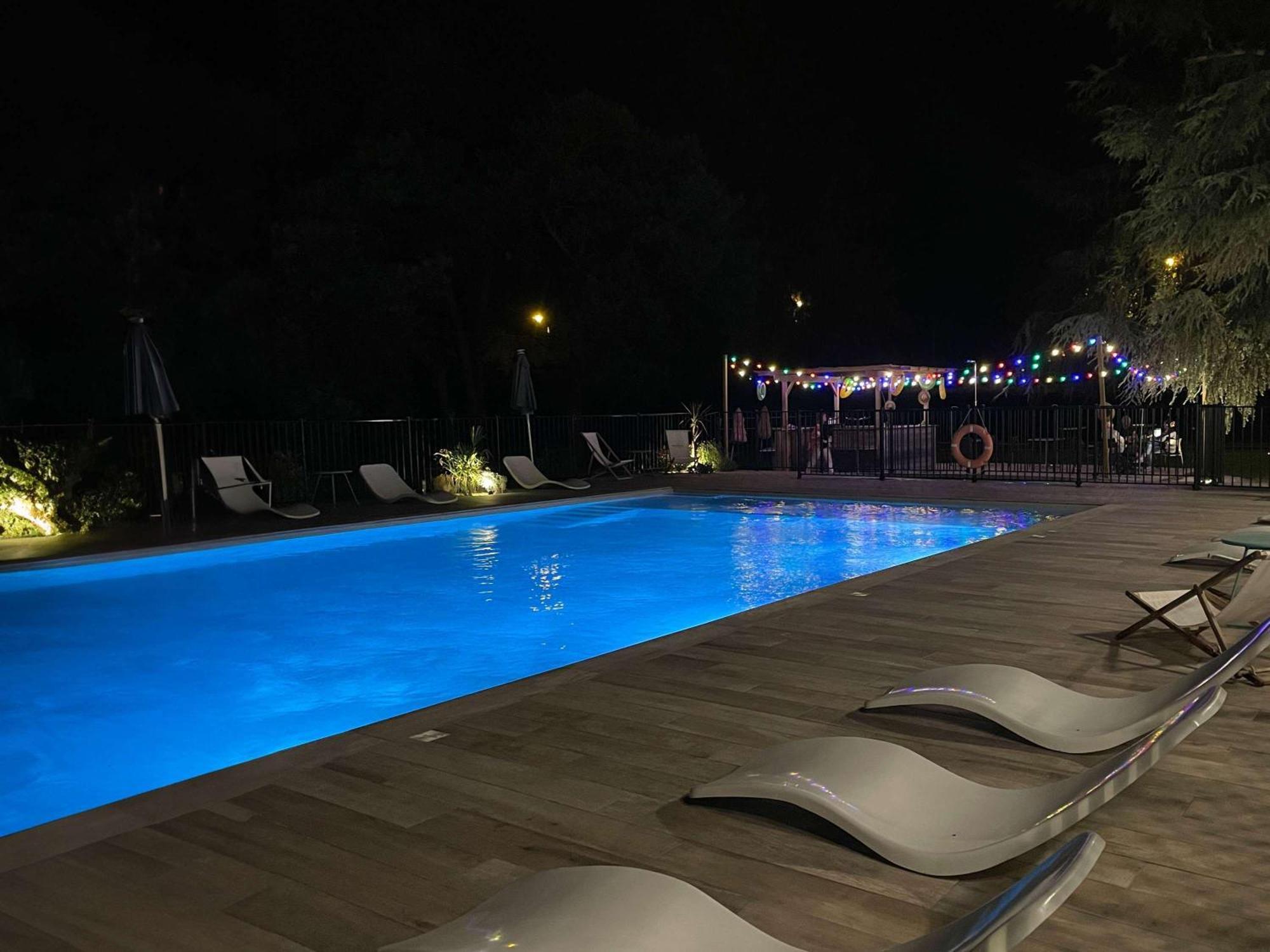 Novotel Pau Pyrenees Lescar Kültér fotó