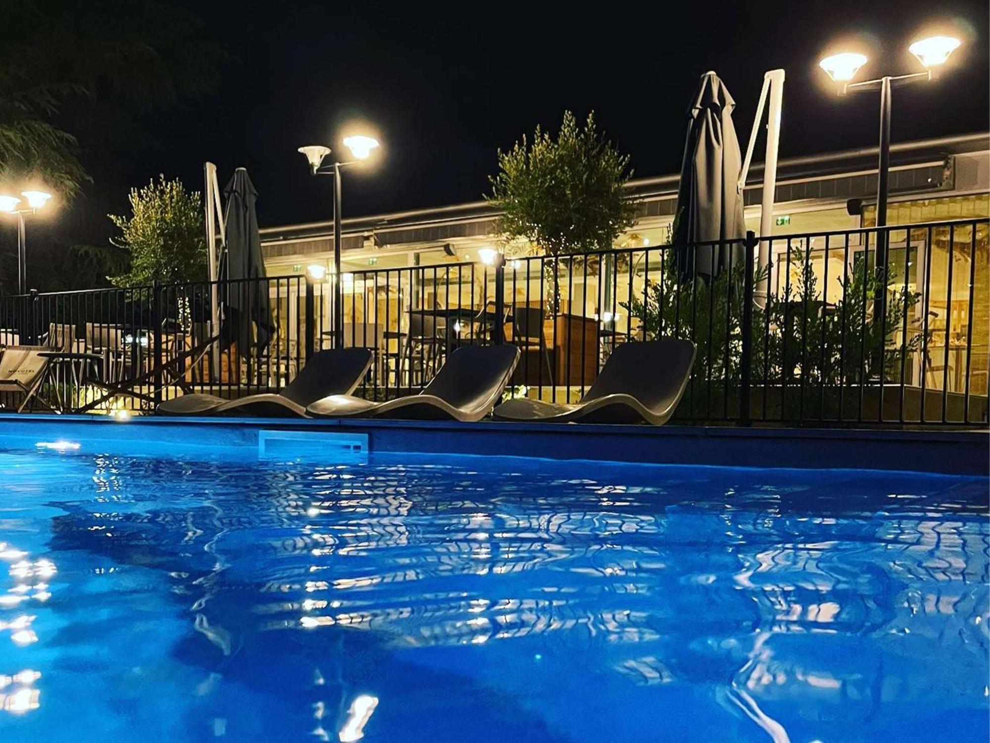 Novotel Pau Pyrenees Lescar Kültér fotó