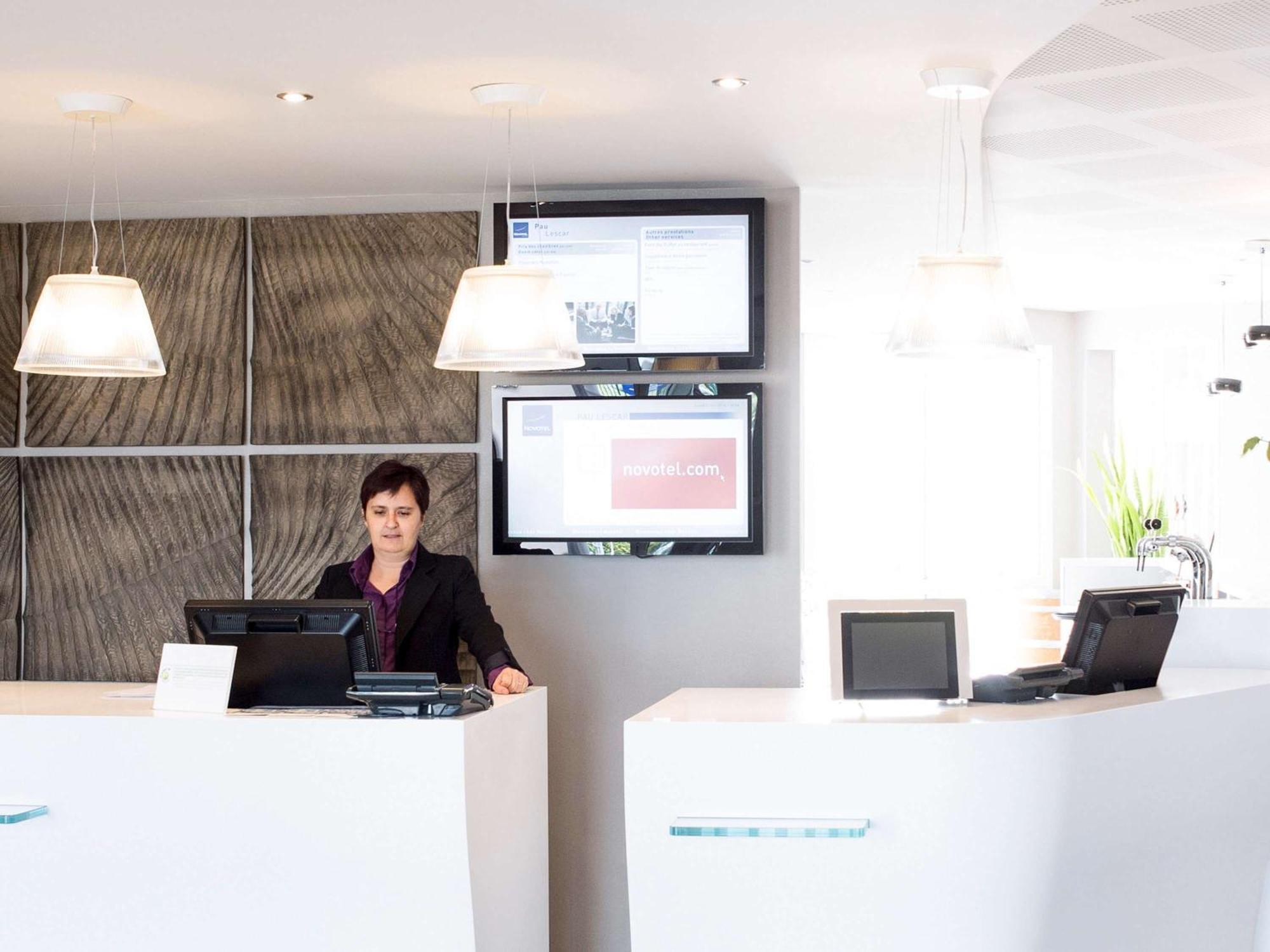 Novotel Pau Pyrenees Lescar Kültér fotó