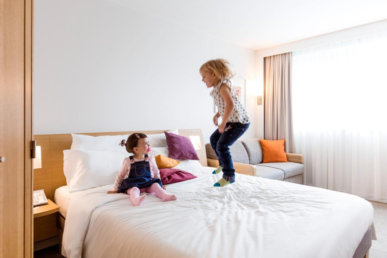 Novotel Pau Pyrenees Lescar Kültér fotó